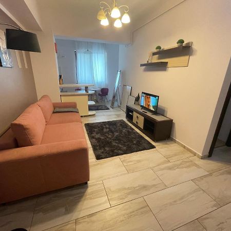 Le Lupin / Center Apartman Jászvásár Kültér fotó