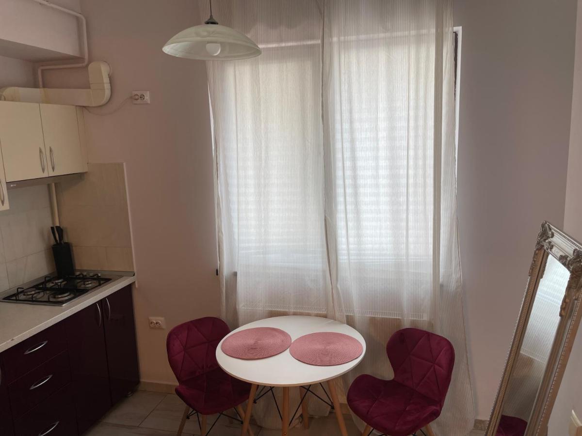 Le Lupin / Center Apartman Jászvásár Kültér fotó