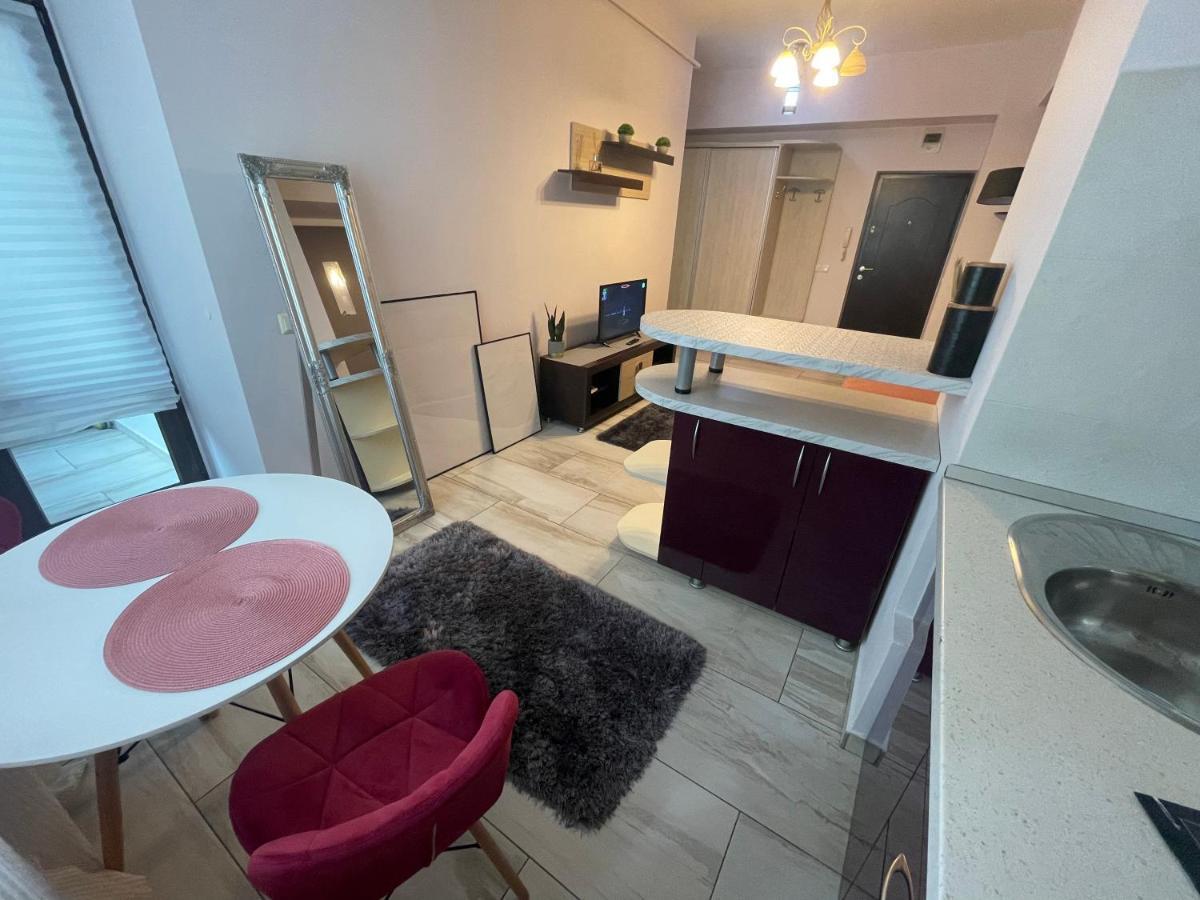 Le Lupin / Center Apartman Jászvásár Kültér fotó
