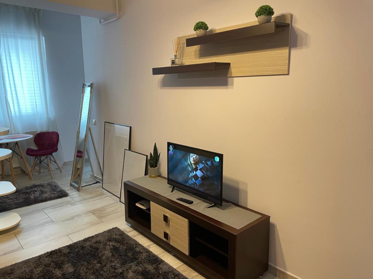 Le Lupin / Center Apartman Jászvásár Kültér fotó