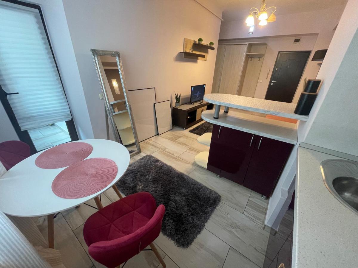 Le Lupin / Center Apartman Jászvásár Kültér fotó