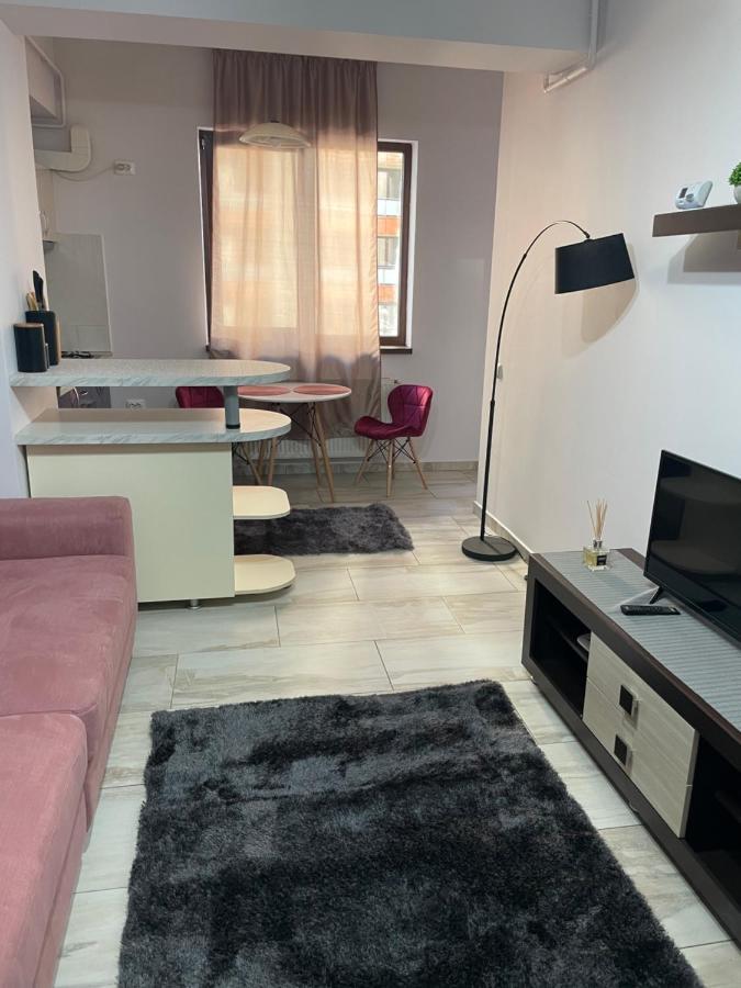 Le Lupin / Center Apartman Jászvásár Kültér fotó