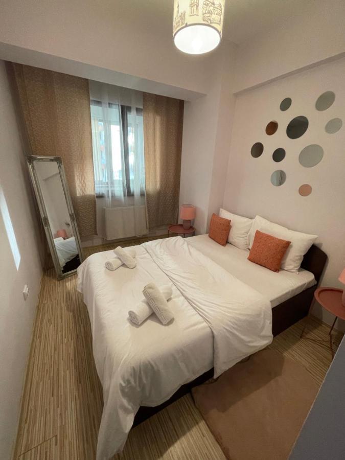 Le Lupin / Center Apartman Jászvásár Kültér fotó